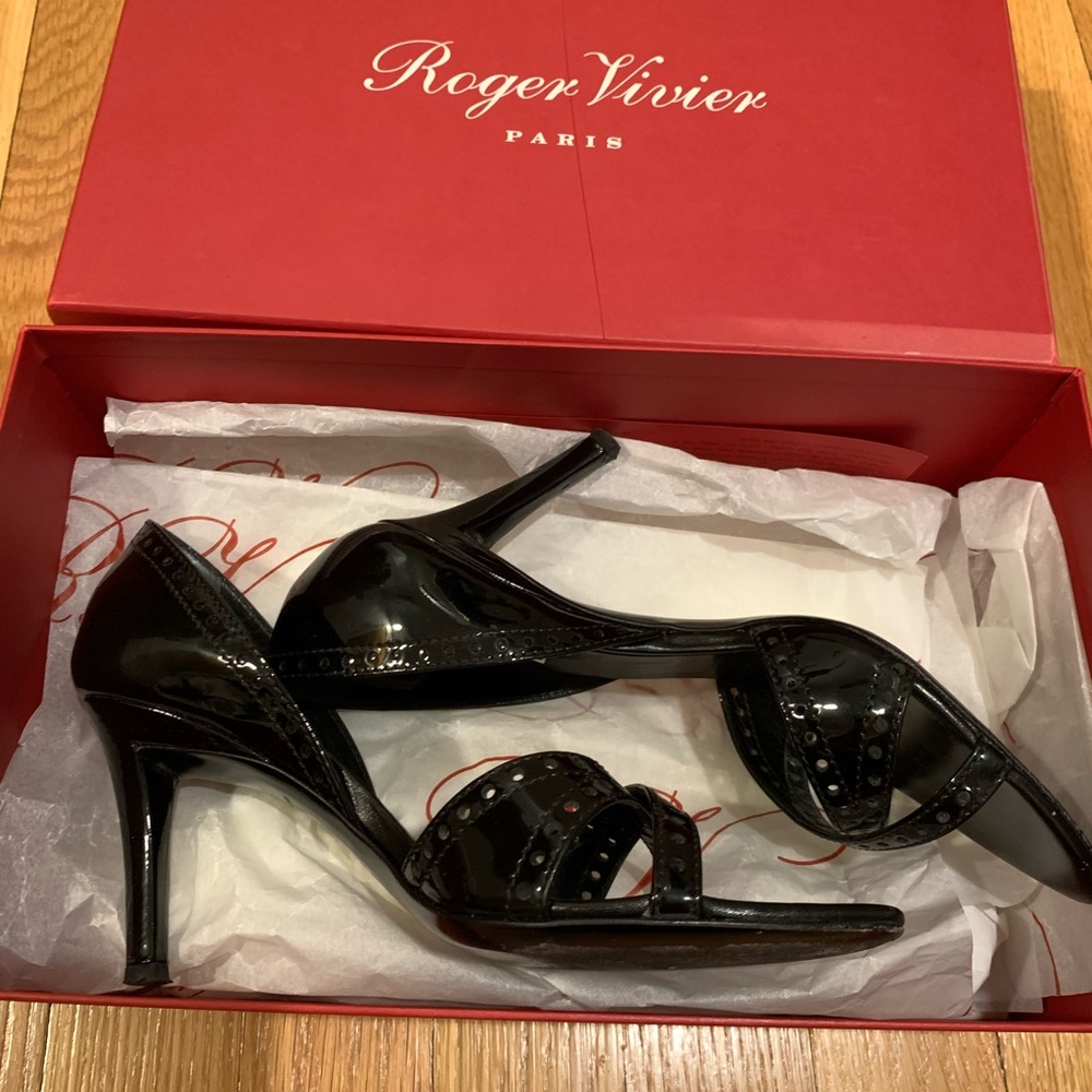 Glossy black Roger Vivier high-heeled sandals - size 35